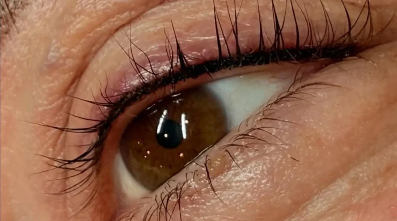 eyeliner tattoo swelling time
